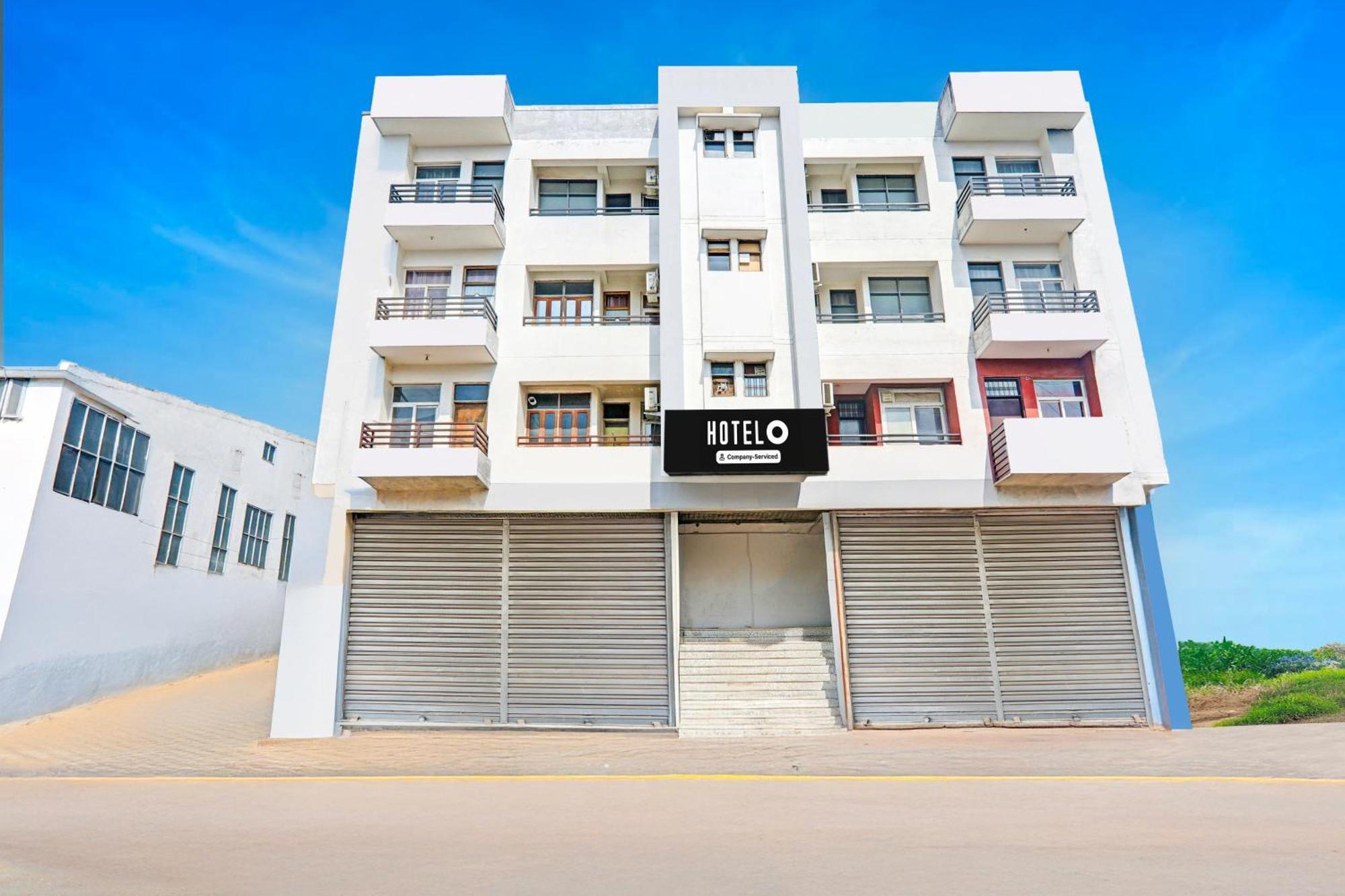 Super Hotel O Jankipuram Near Sahara State Formerly Basera Homes Hasanganj ภายนอก รูปภาพ