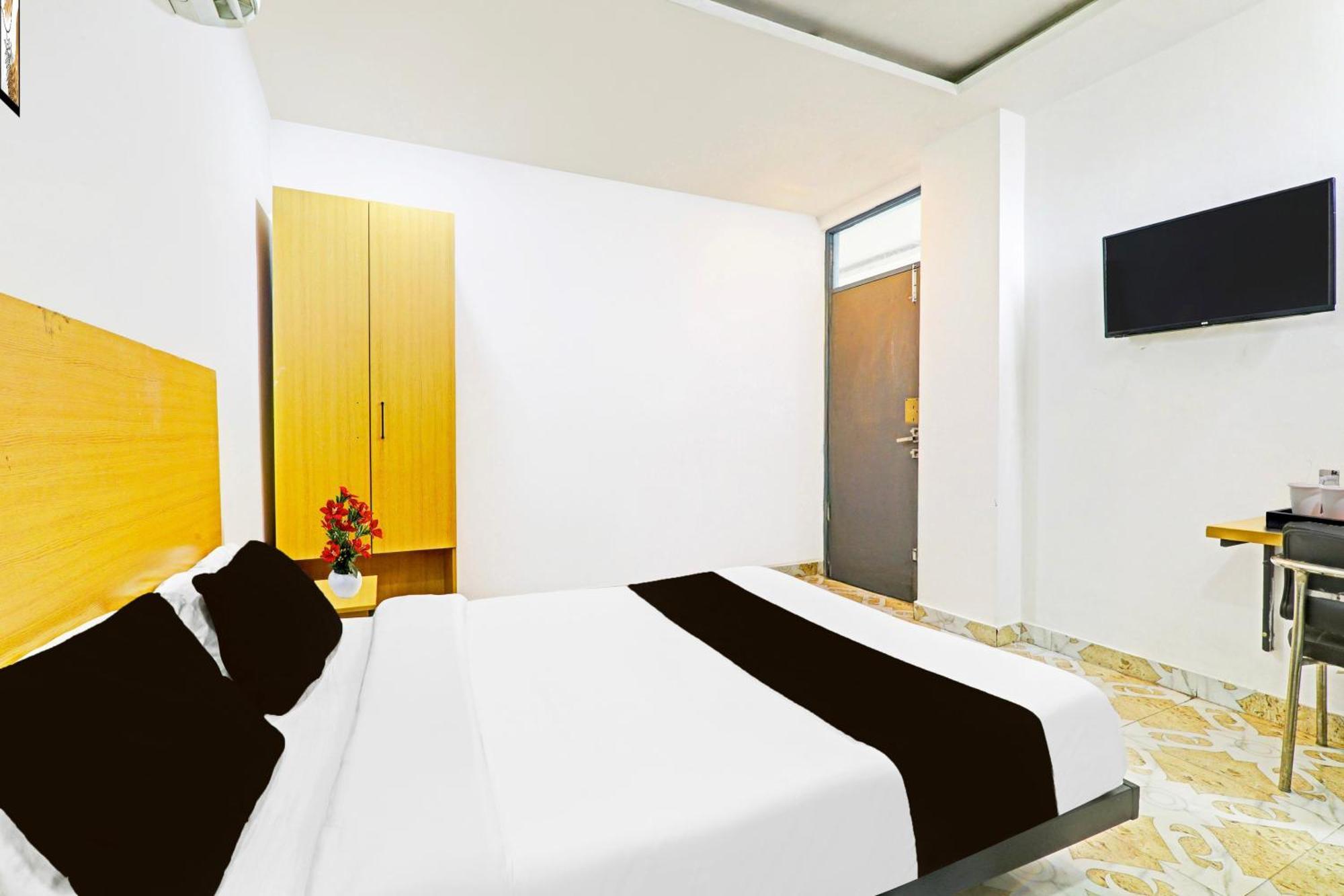 Super Hotel O Jankipuram Near Sahara State Formerly Basera Homes Hasanganj ภายนอก รูปภาพ